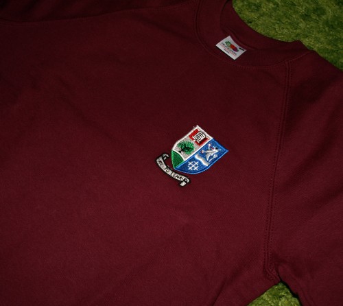 AGE 9/11 Fruit of Loom Kids Burgundy Sweatshirt Inc Crest Embroidered Logo